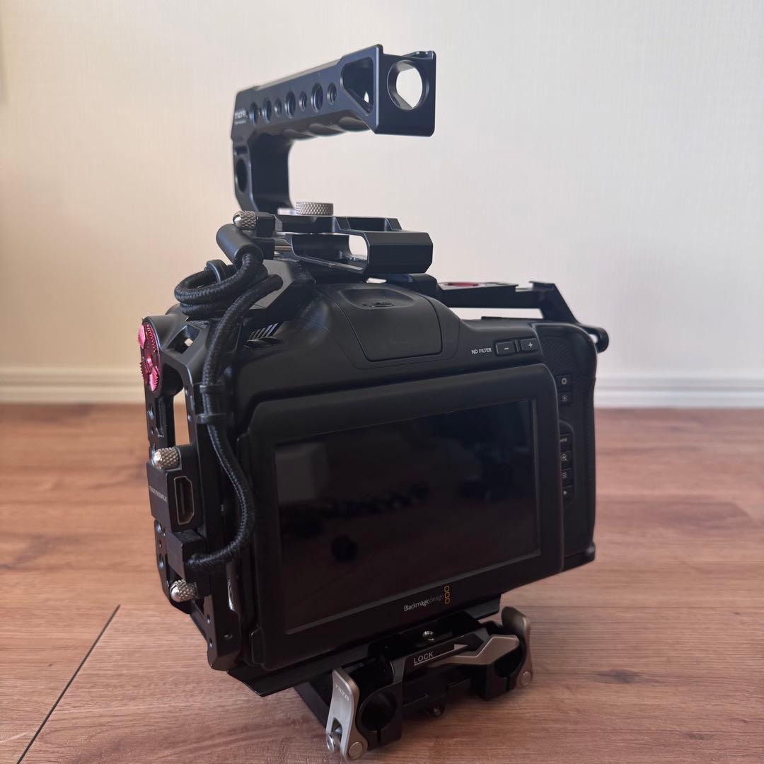 Blackmagic Design BMPCC6K PRO Tiltaケージ