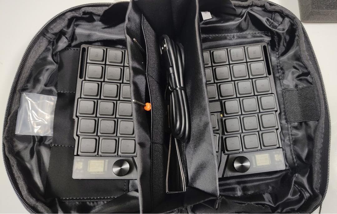 ケース付｜Cornix LP 分割 無線キーボード｜VIAL対応｜技適【即発送】