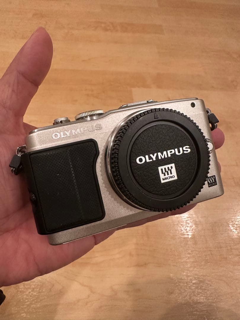 OLYMPUS E-PL5 デジタル一眼レフ 本体とレンズ2本