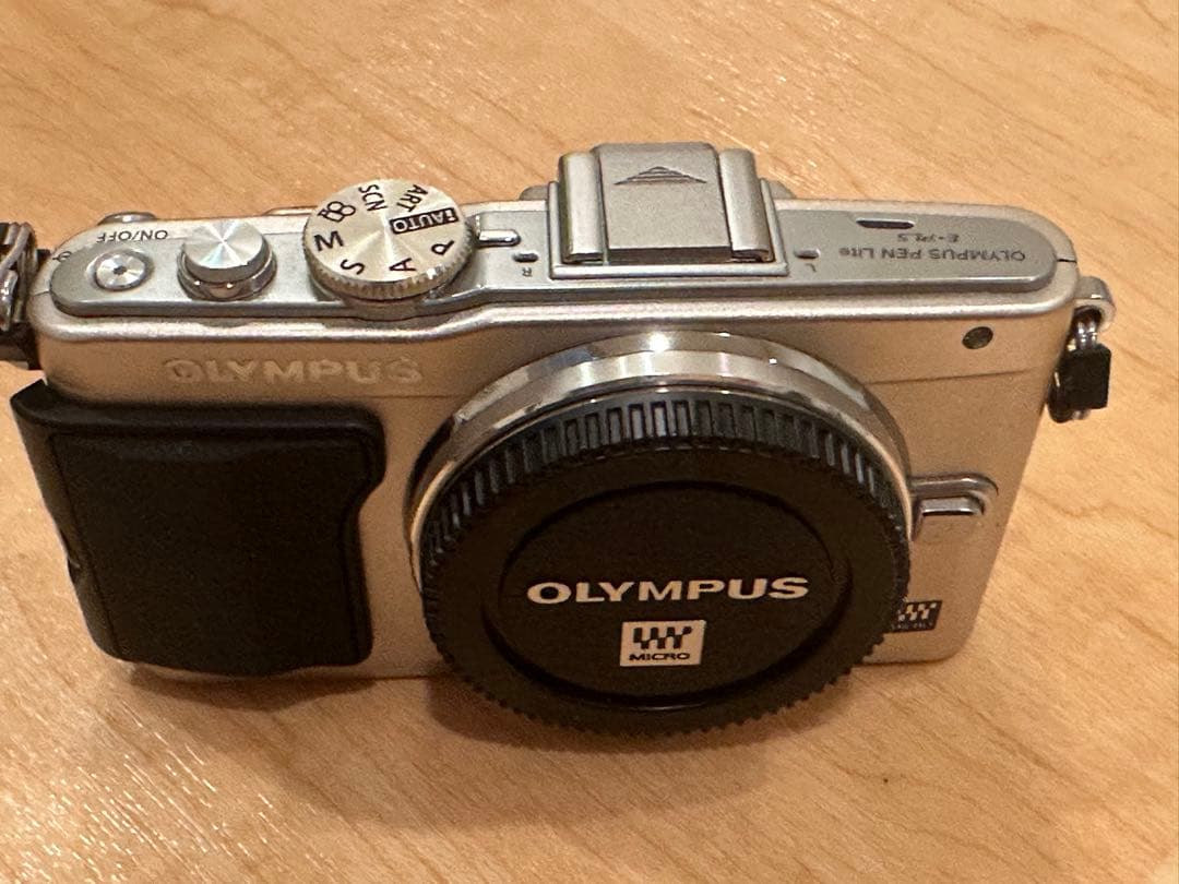 OLYMPUS E-PL5 デジタル一眼レフ 本体とレンズ2本