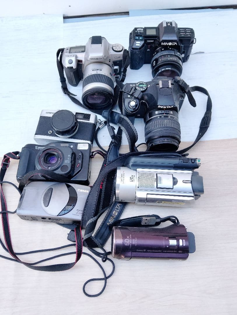 Canon Autoboy Luna などまとめて売り8台ジャンク(よ25)