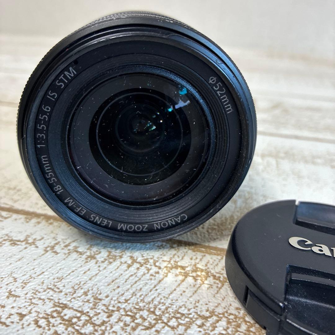 Canon EOS ミラーレスカメラ レッド 2本レンズ付き