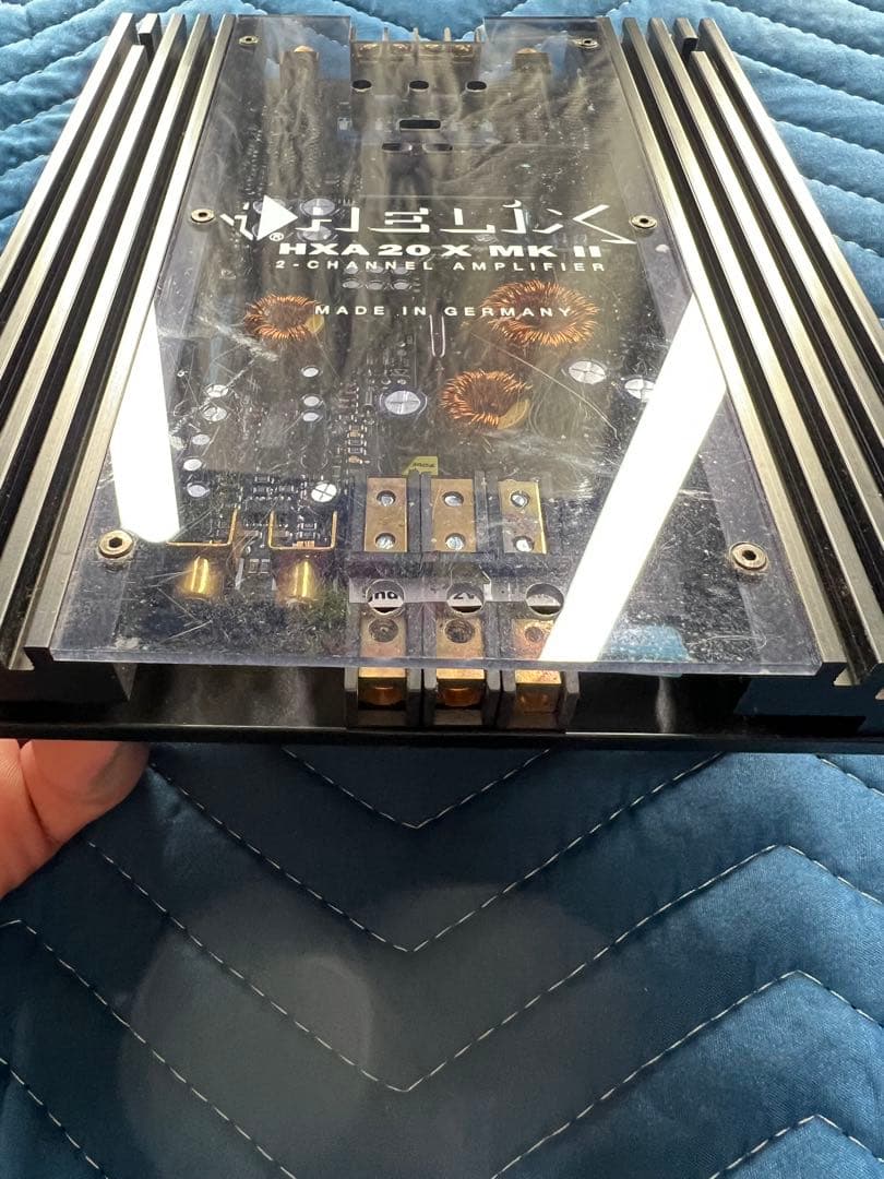 Helix HXA 20 X MK II 2チャンネルアンプ