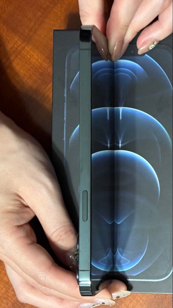 iPhone 12 pro max 128gb パシフィックブルー