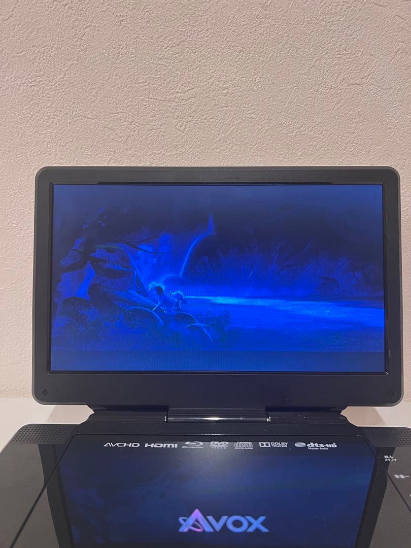 美品　AVOX Blu-rayポータブルプレイヤー　ぐずった子供　車内　大人映画