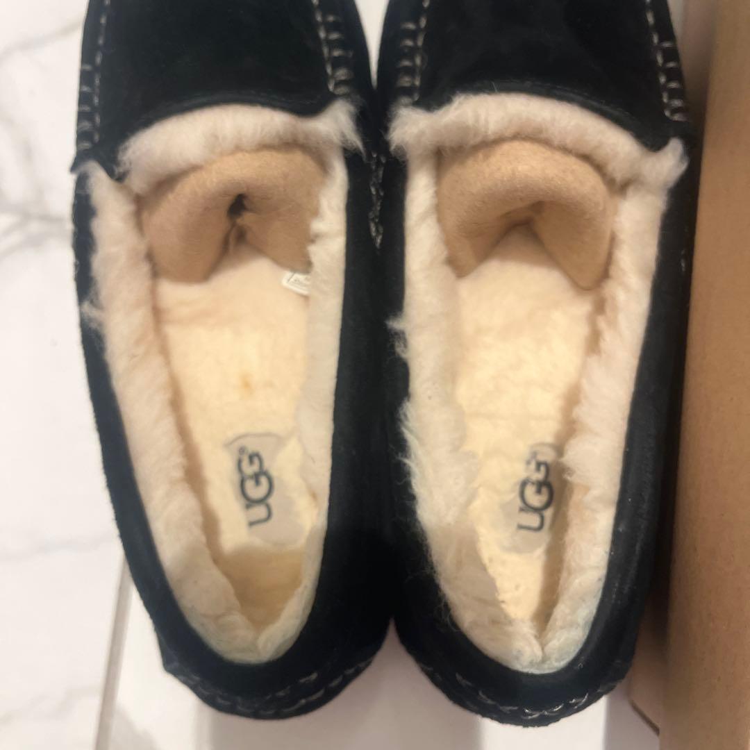 UGG ブラック モカシン