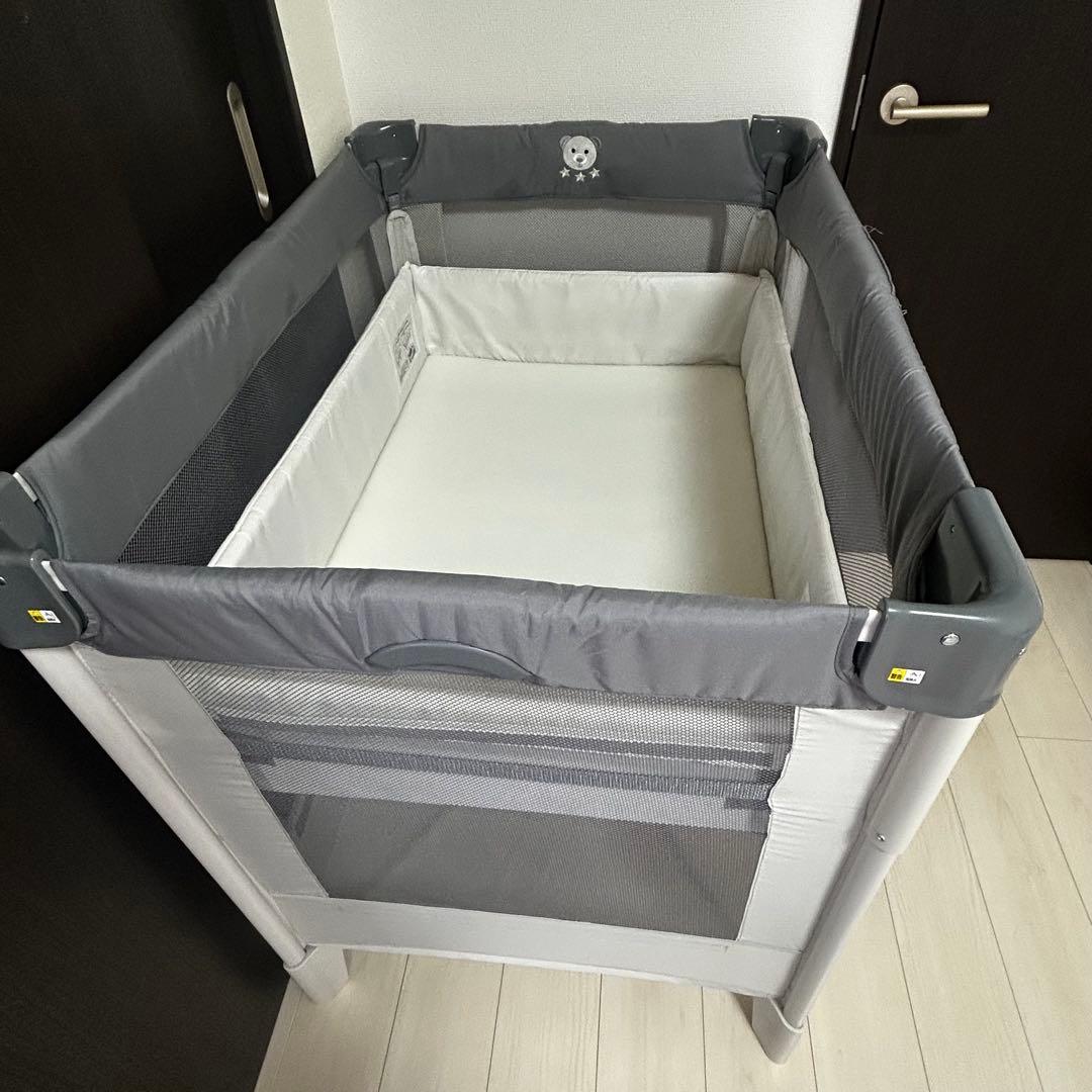 アップリカ　ココネルエアーAB ベビーベッド　グレーベアー