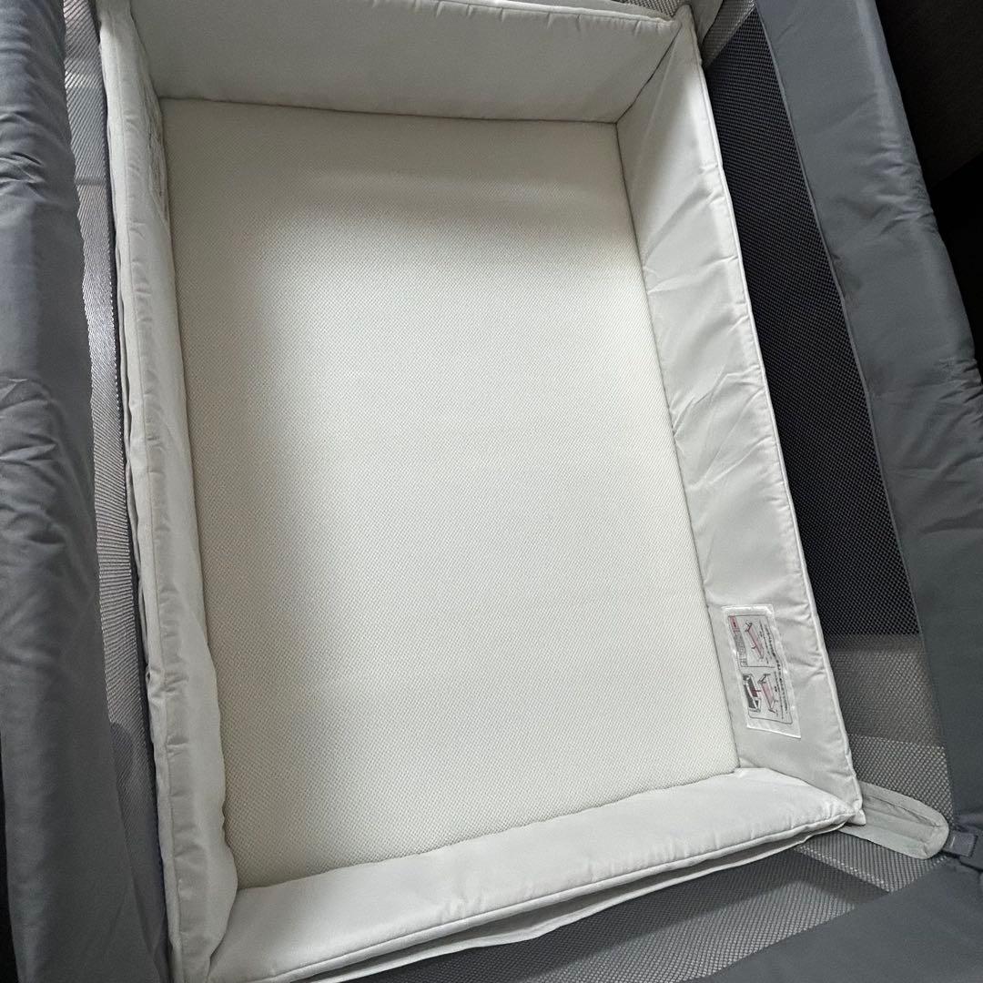 アップリカ　ココネルエアーAB ベビーベッド　グレーベアー