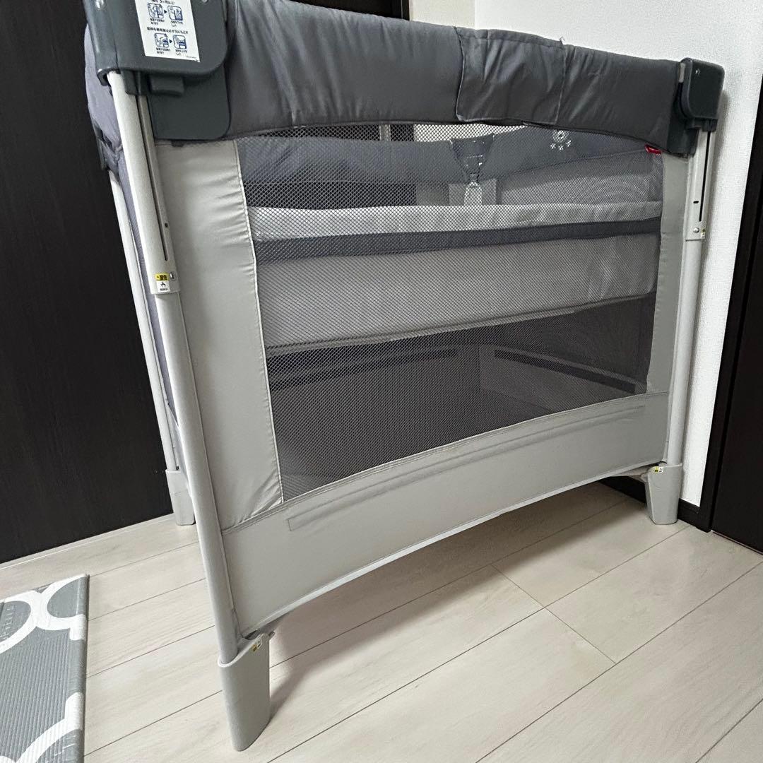 アップリカ　ココネルエアーAB ベビーベッド　グレーベアー