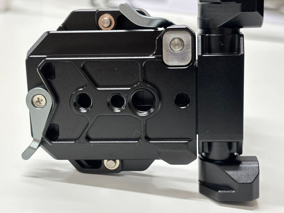 SmallRig Vマウントプレート　アルカスイス 4064B