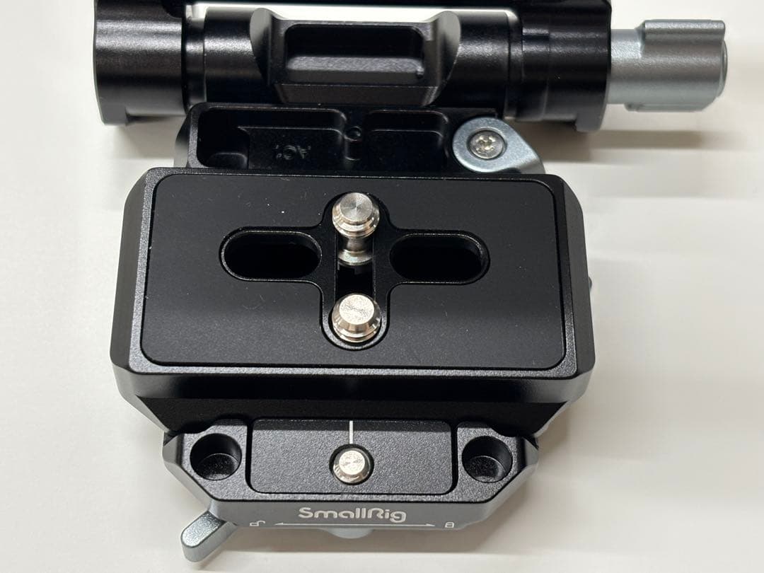 SmallRig Vマウントプレート　アルカスイス 4064B