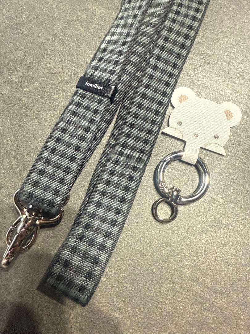 familiarファミリア　スマホストラップ
