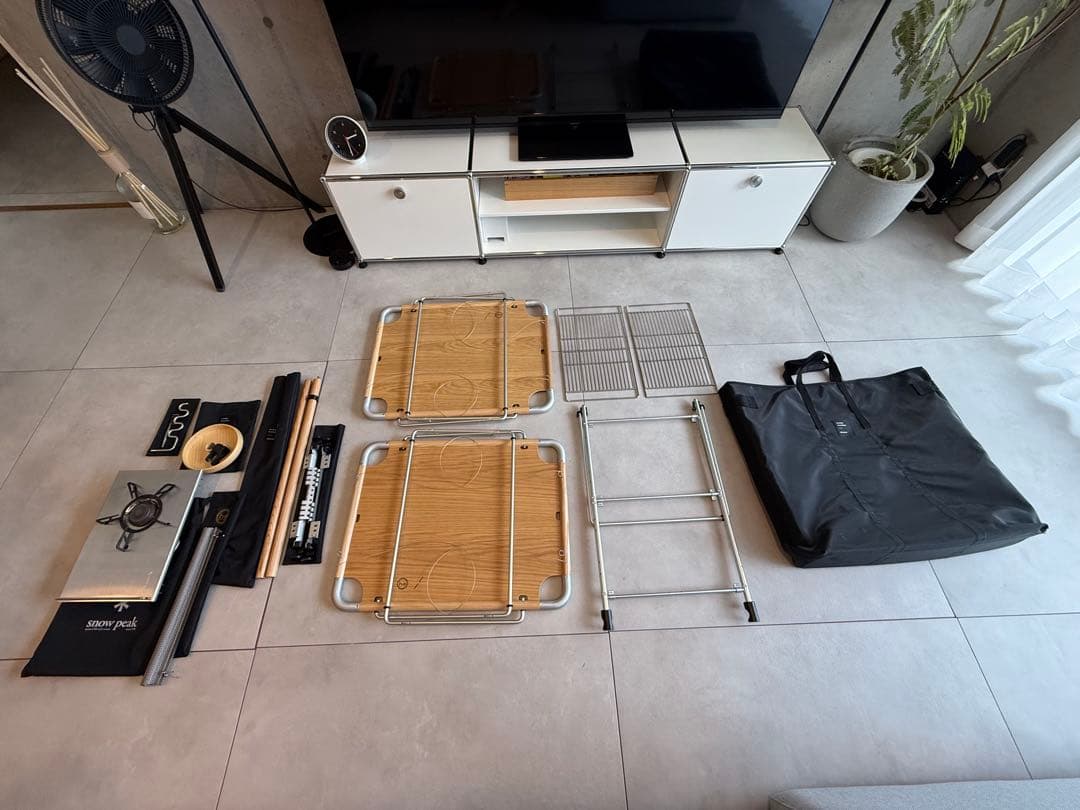 hxo design× wanderoutモジュラーテーブル