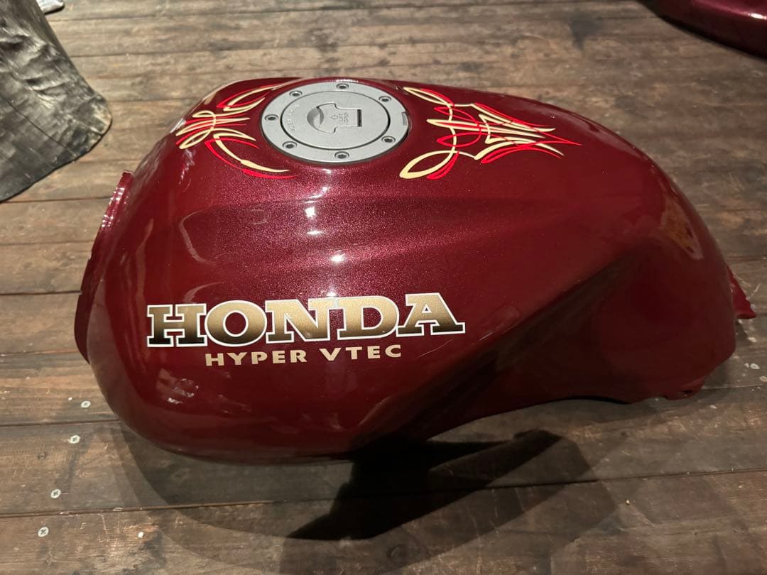 HONDA CB400sfスペック1用タンク cbx400f 値下げ効きます