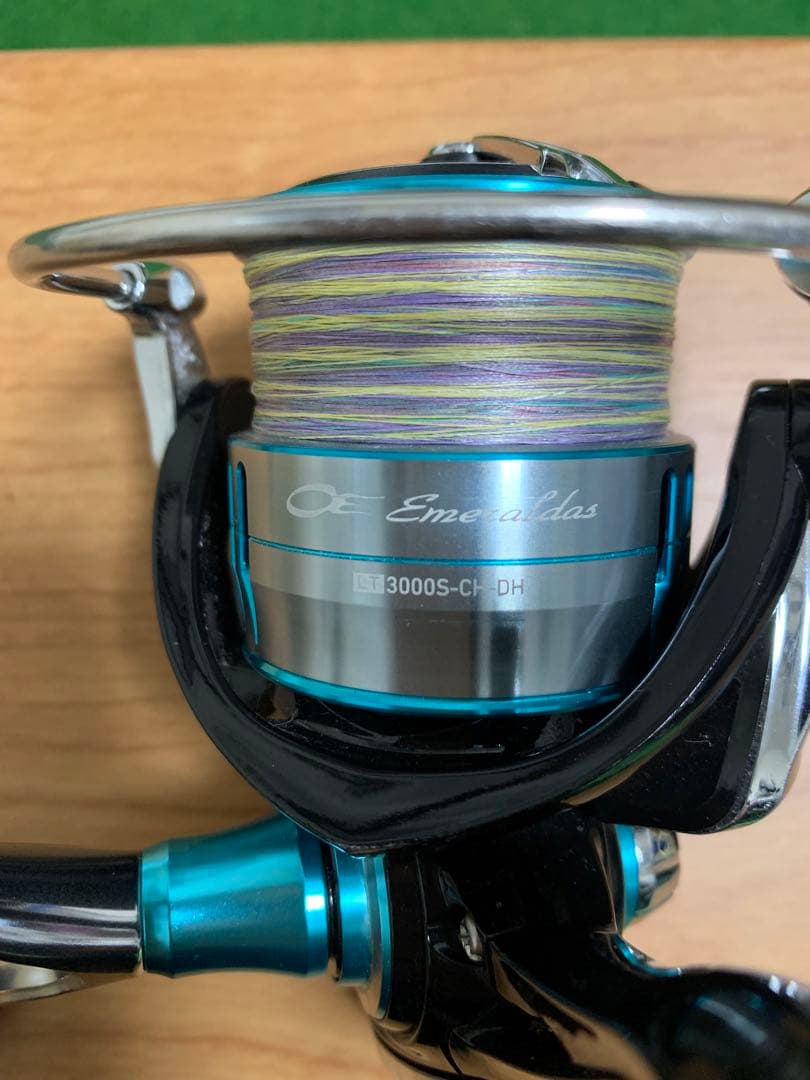 19エメラルダス　LT3000S-CH-DH スピニングリール