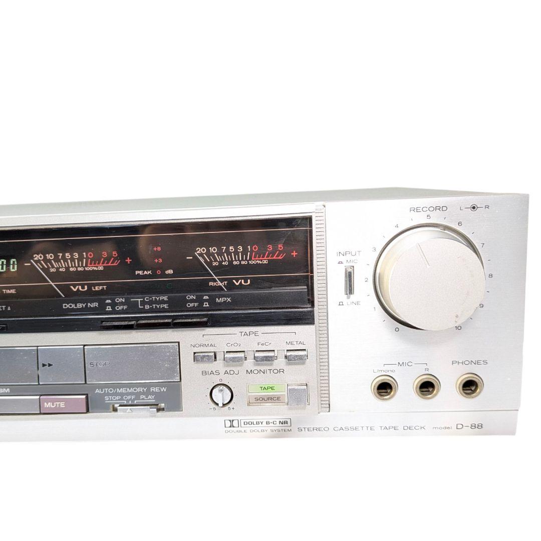 80年代の風格漂うデザイン。Lo-D D-88 カセットデッキ 現状品。