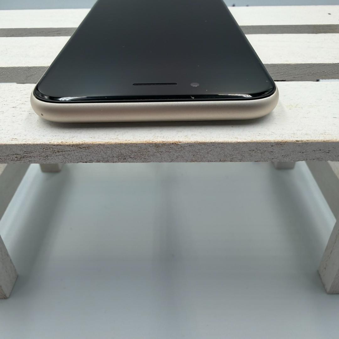 iPhone SE第3世代 64GB スターライト 278