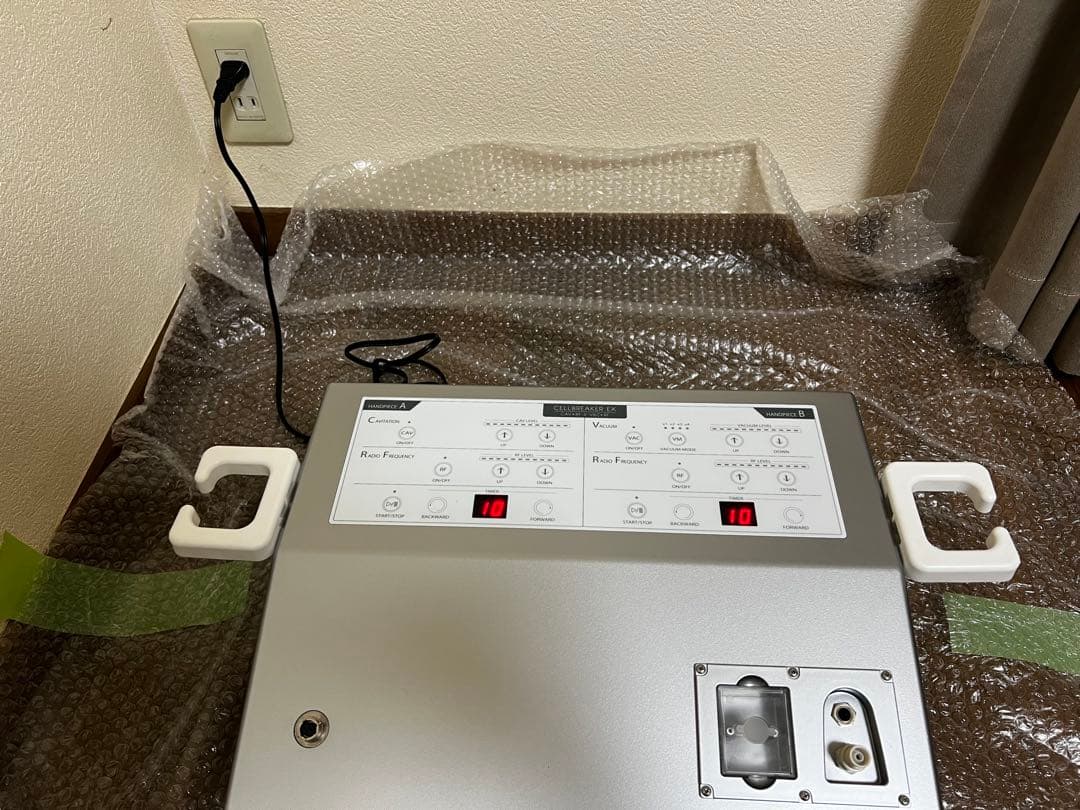 国産美容メーカー現行モデル　・キャビ、ラジオ波、吸引複合機