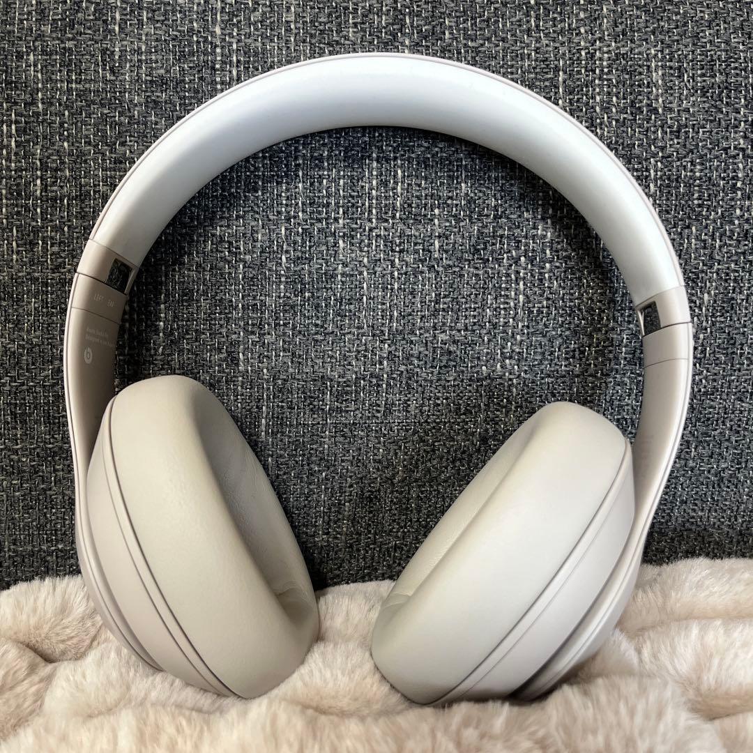 ワイヤレスヘッドホン ライトグレー