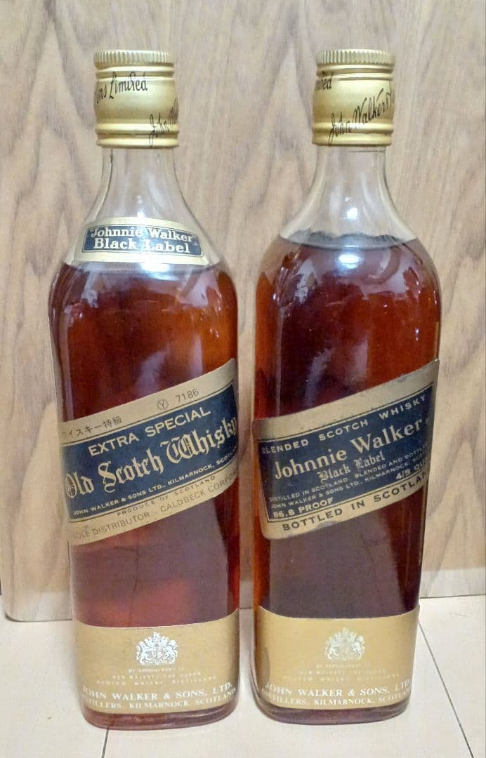 ジョニーウォーカー ブラック 12年 特級　 古酒 白紋章　２本セット