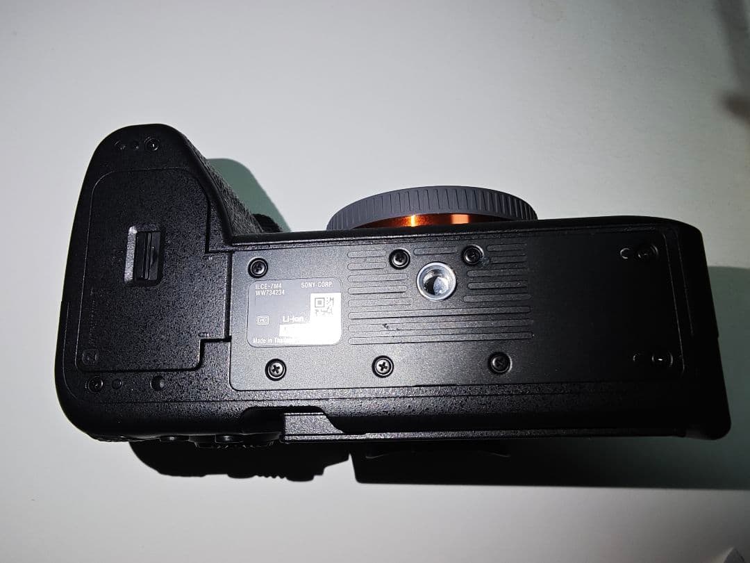 Sony α7 IV ミラーレス一眼 本体と付属品