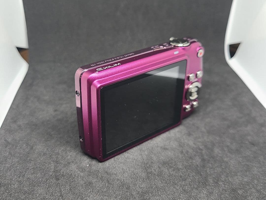 デジタルカメラ CASIO EXILIM EX-Z330