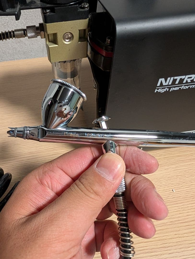 NITRO-COMP V1 高性能エアシステム　エアブラシ付き