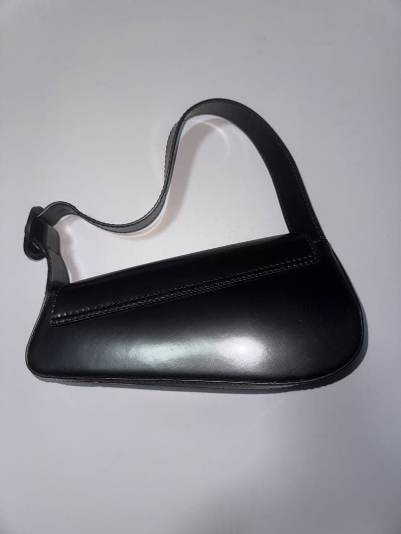 kikokostadinov triviaショルダーバッグ