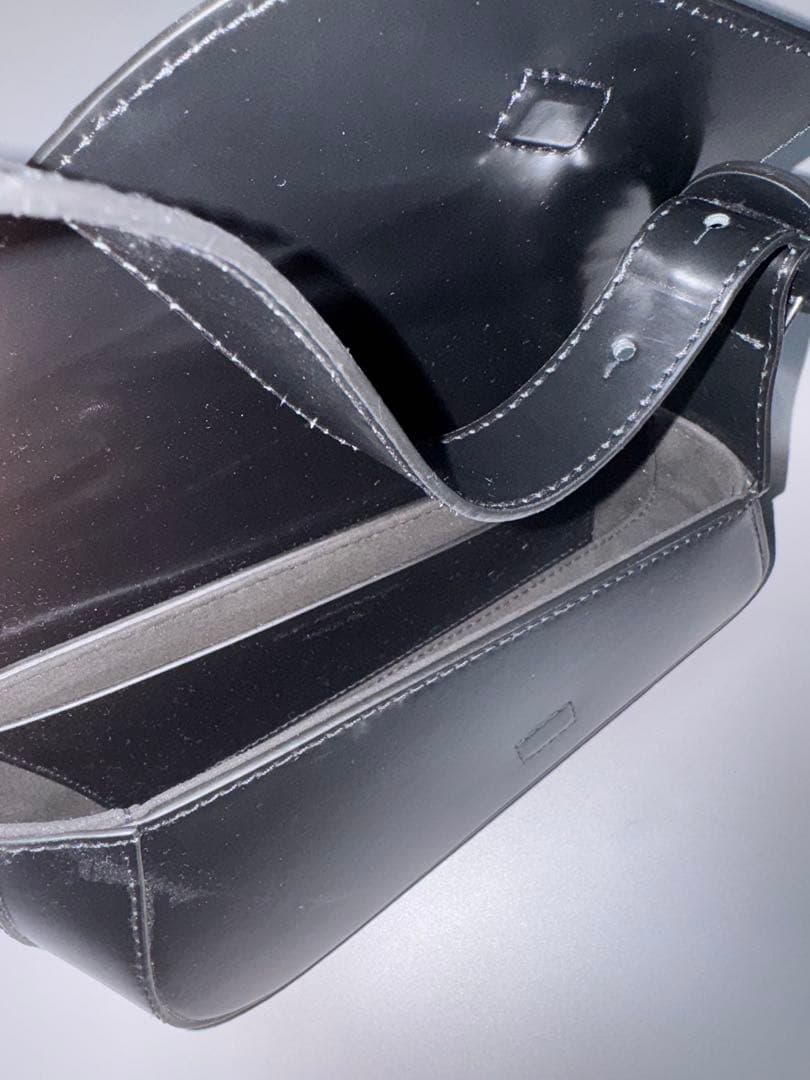 kikokostadinov triviaショルダーバッグ