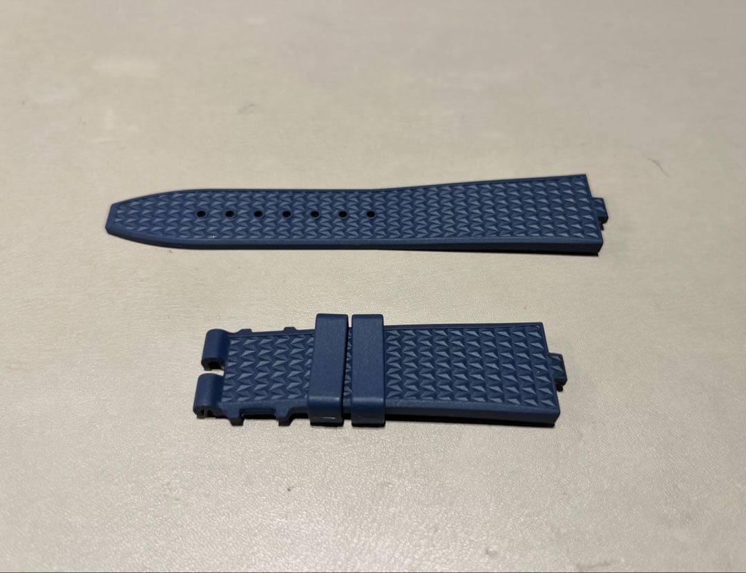 ヴァシュロンコンスタンタン　ネイビー ラバーベルト