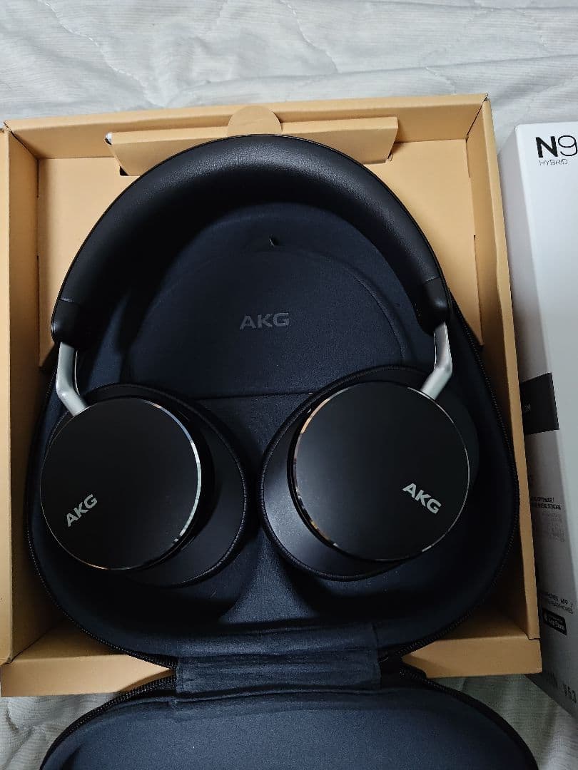 AKG N9 ワイヤレスヘッドホン