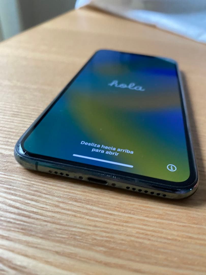 Apple iPhone 11 Pro Max ミッドナイトグリーン