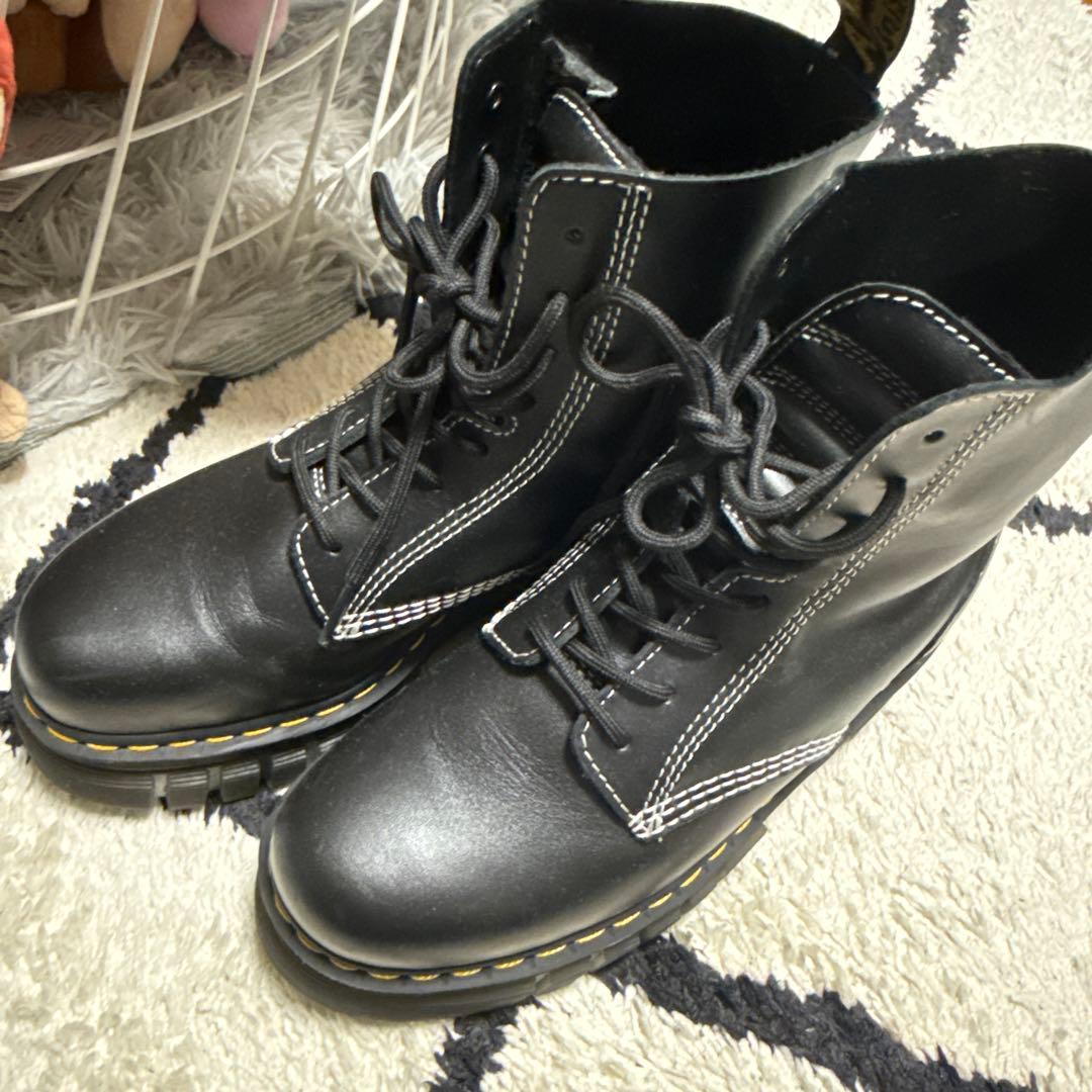 【美品】ドクターマーチンレザー 厚底 ブーツ ホワイトステッチ