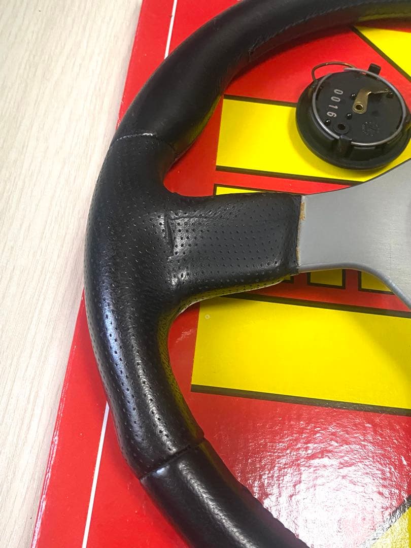 希少　MOMO FIGHTER ステアリング　350mm 即納◎