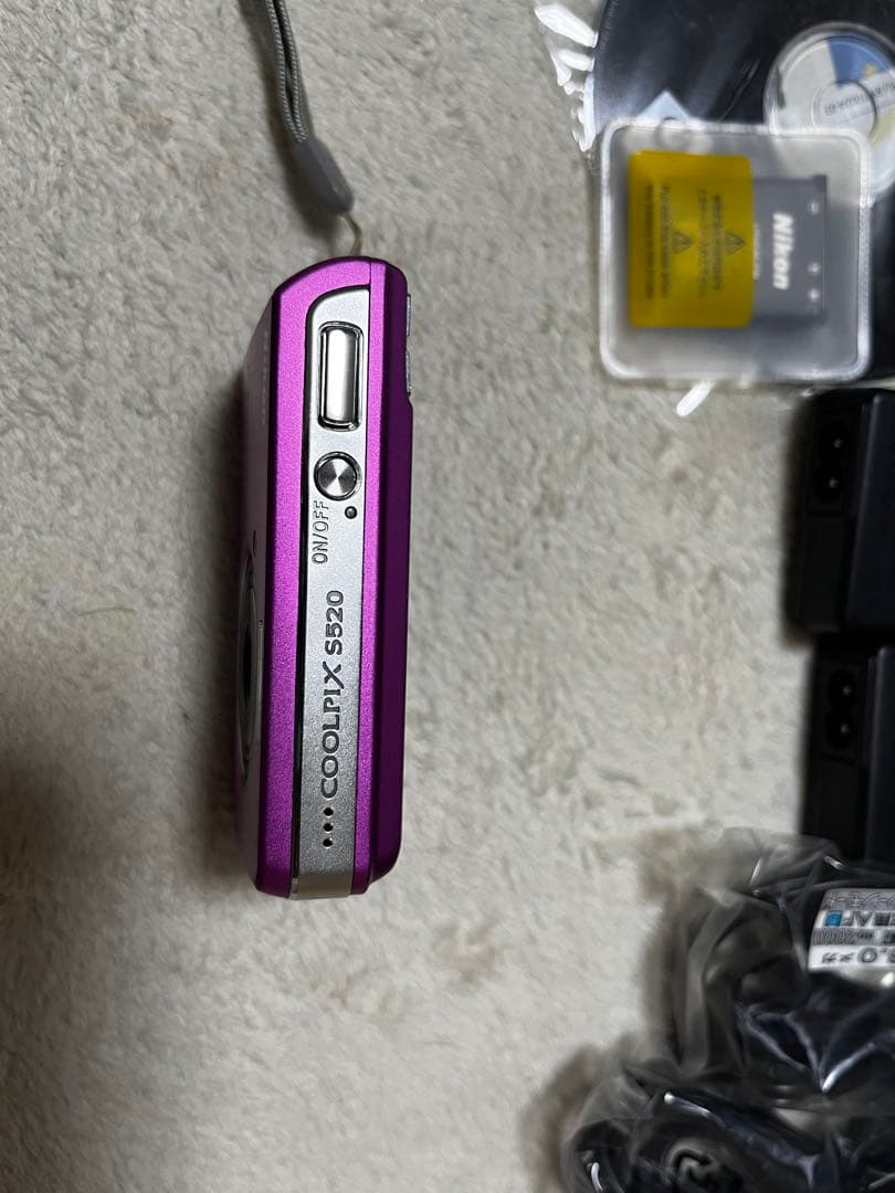 デジタルカメラ Nikon COOLPIX s520