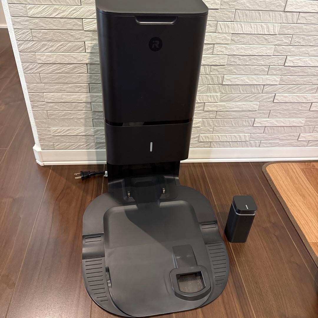 i robot Roomba i7 自動ゴミ排出機能付き