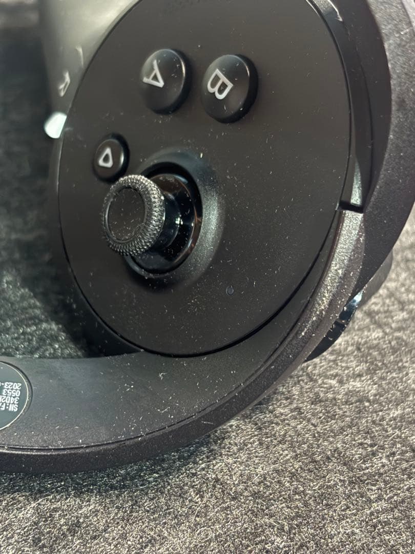 いお VIVE focus3本体、フェイストラッカー、アイトラッカー