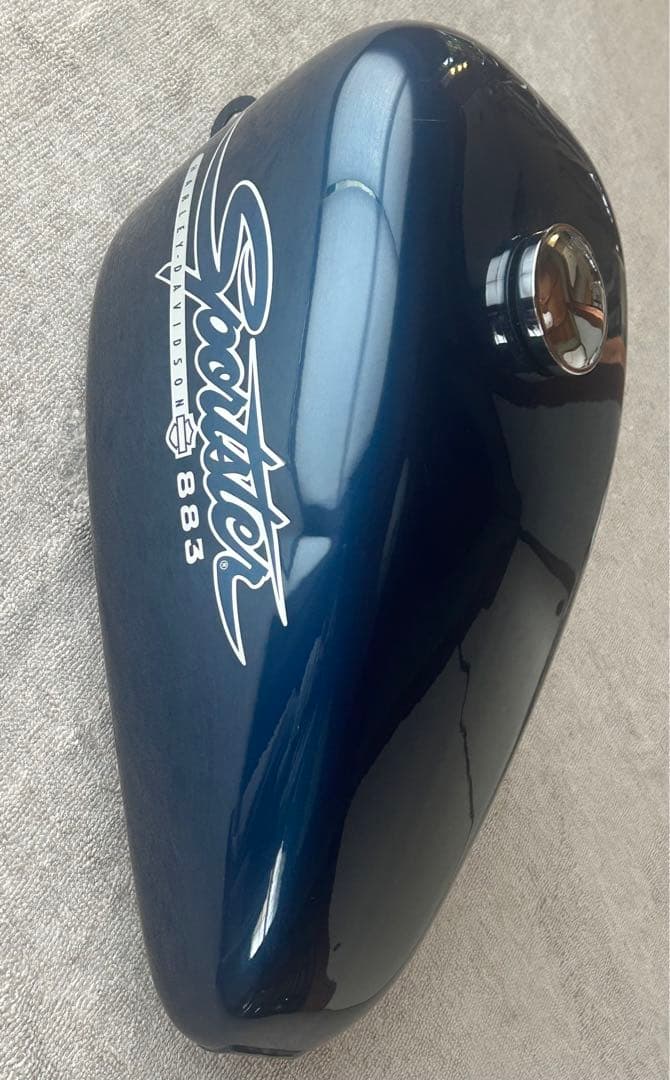 美品　ハーレーダビッドソン スポーツスターXL883 純正タンク　リジスポ用