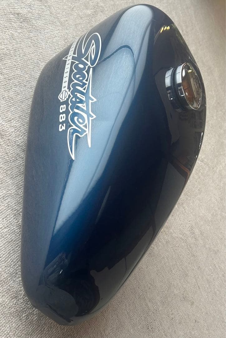 美品　ハーレーダビッドソン スポーツスターXL883 純正タンク　リジスポ用