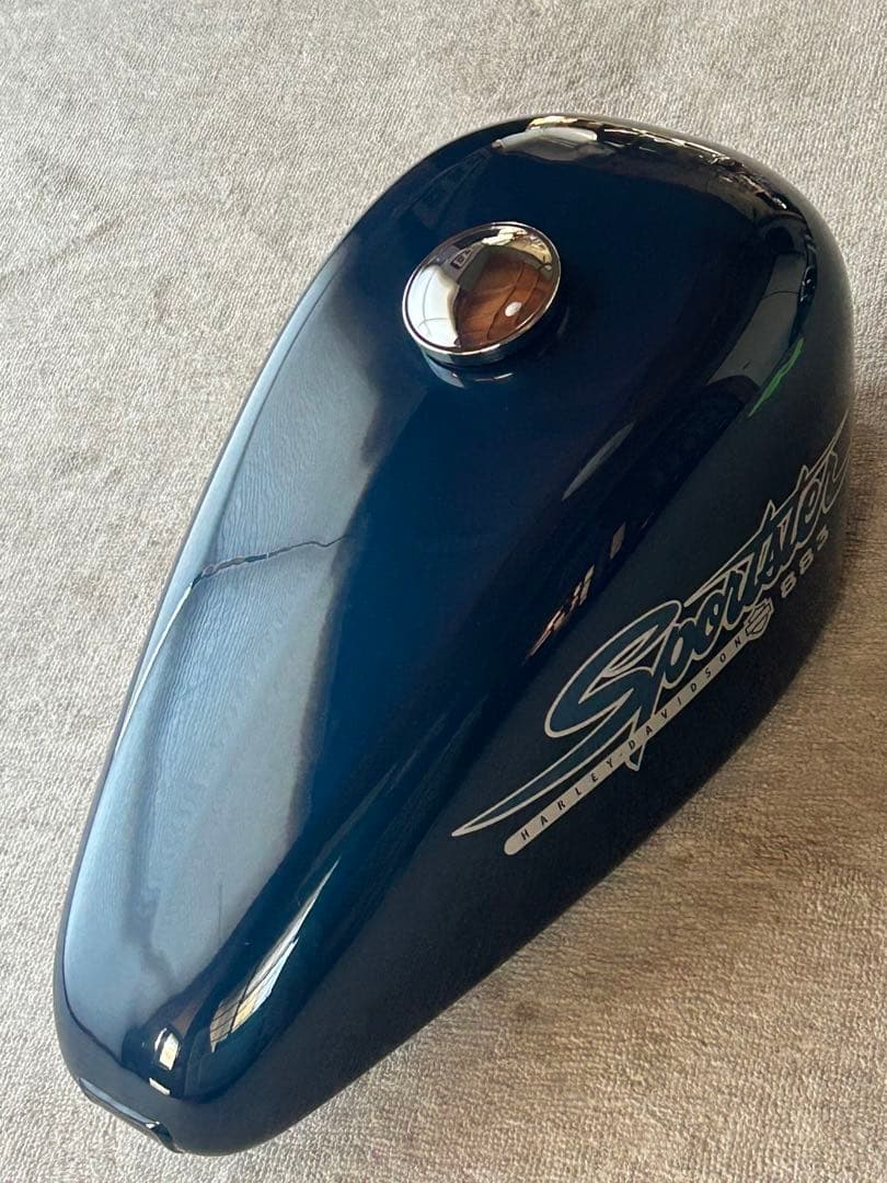 美品　ハーレーダビッドソン スポーツスターXL883 純正タンク　リジスポ用