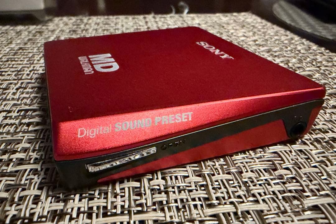 Sony MDウォークマン　MZ-E75