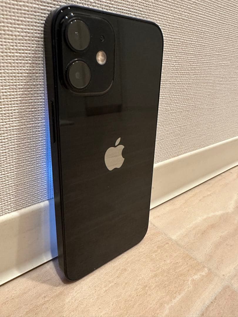 【超美品】iPhone 12 mini 64GB SIMフリー ブラック