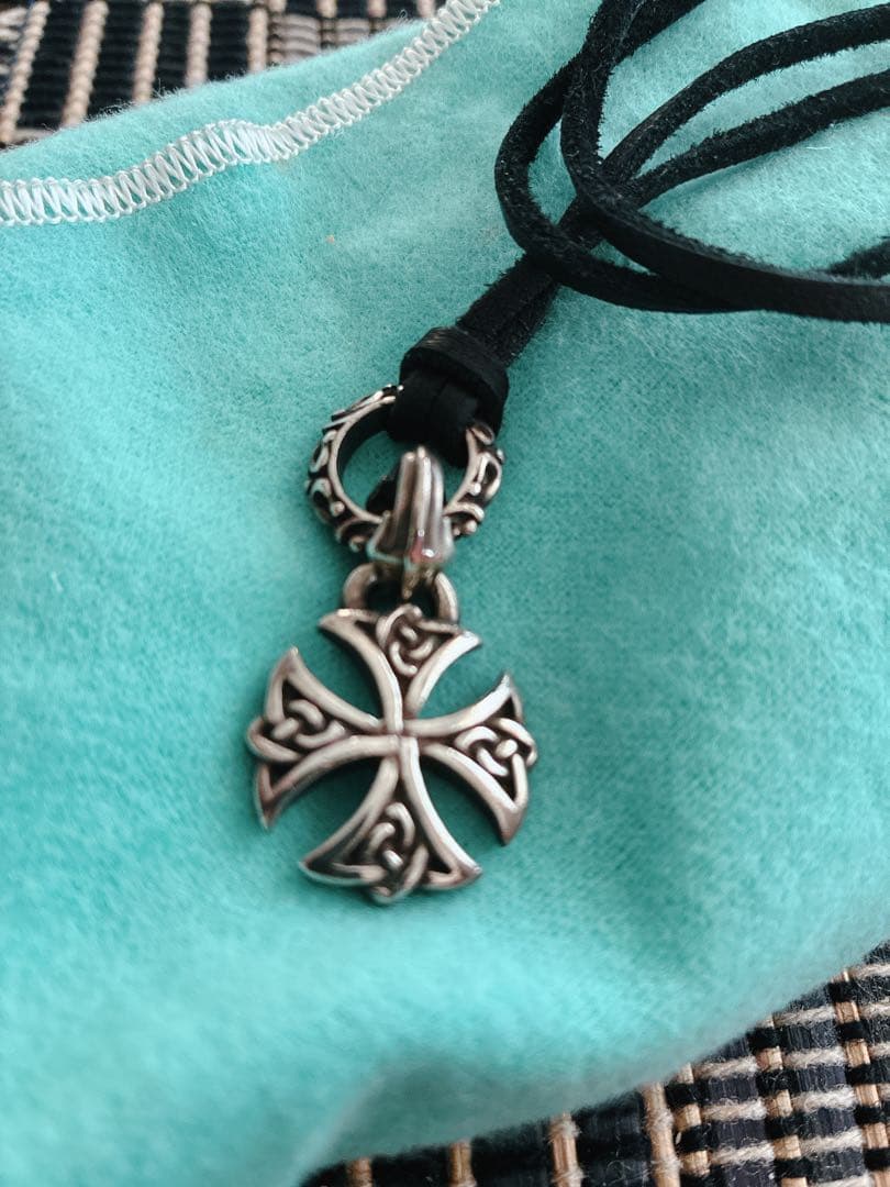 キ*ー様 シルバー クロスモチーフ ペンダント