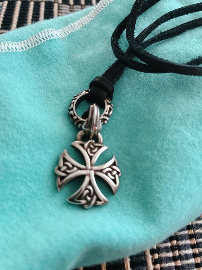 キ*ー様 シルバー クロスモチーフ ペンダント