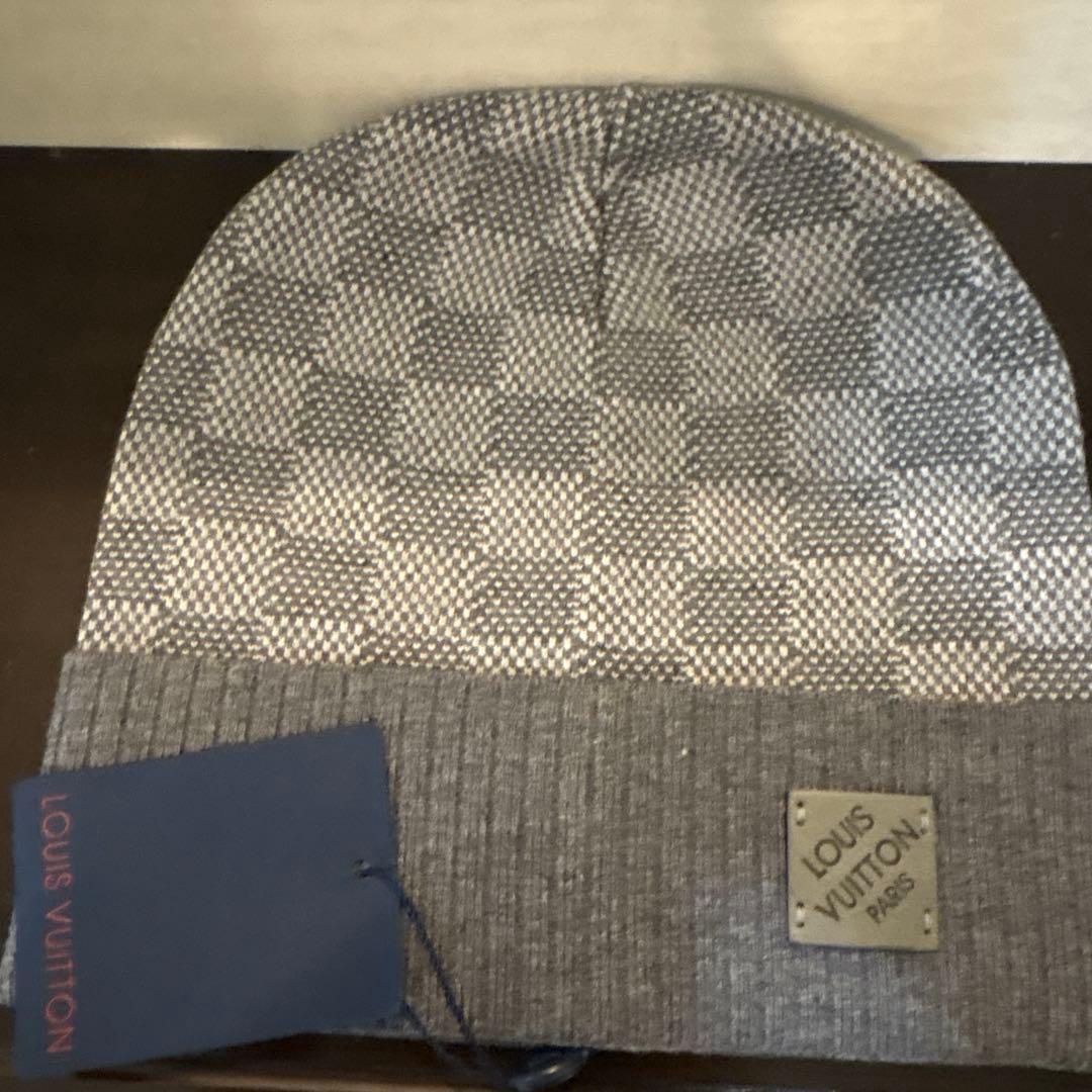 LOUIS VUITTON ダミエ ニット帽 グレー