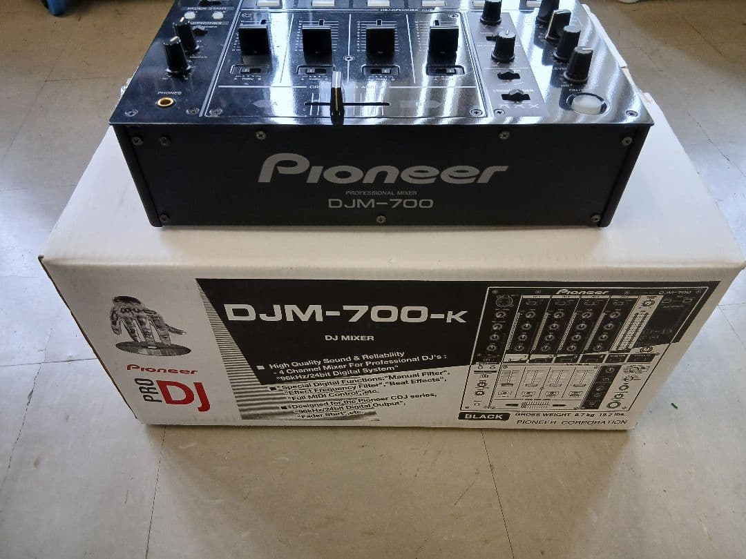Pioneer DJM-700-K DJミキサー元箱あり