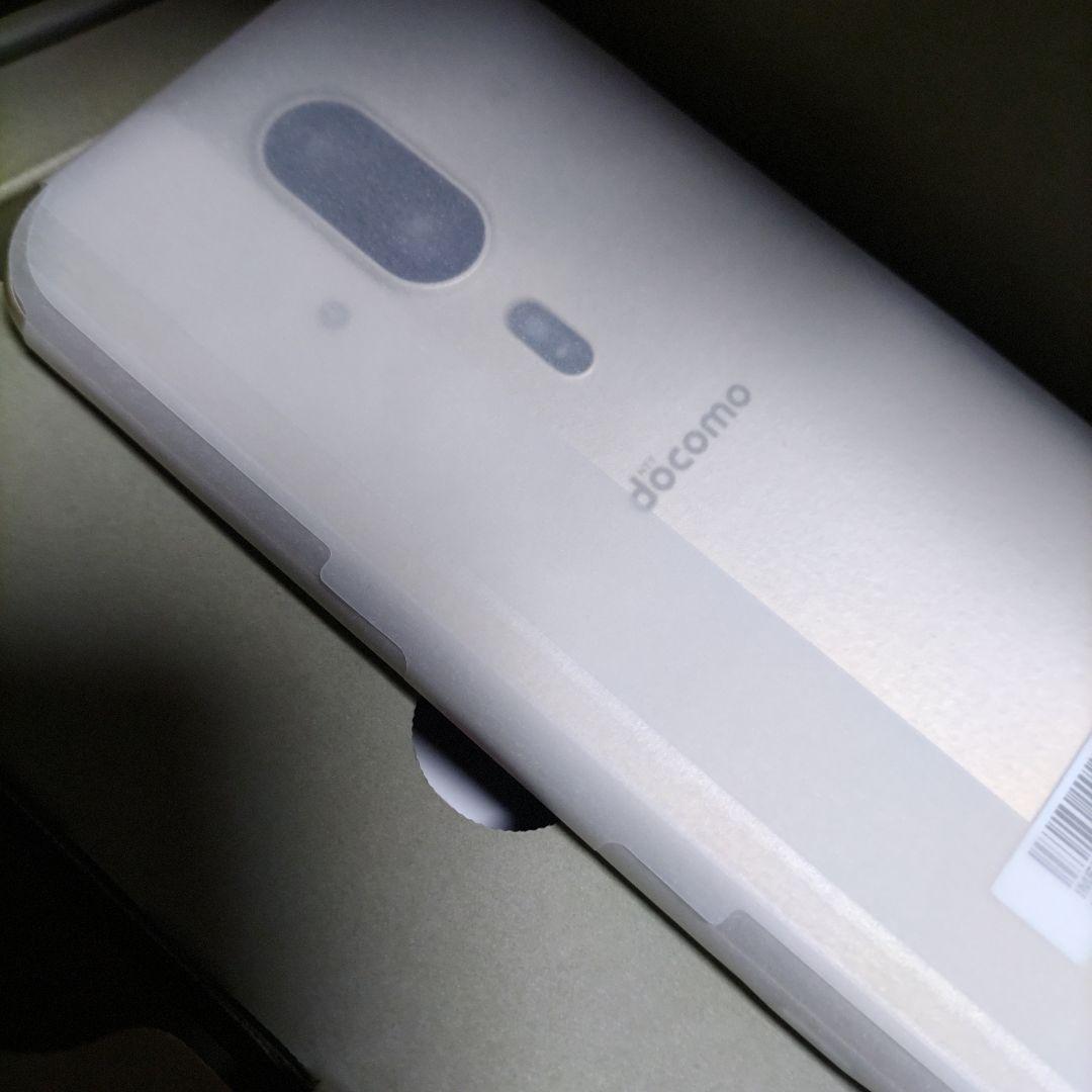 新品未使用 docomo らくらくスマートフォン F-53E 本体 かんたん