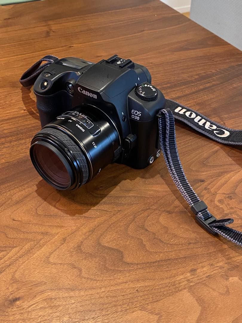 Canon EOS 30D デジタル一眼　シグマ　50ミリ　1:2.8 マクロ