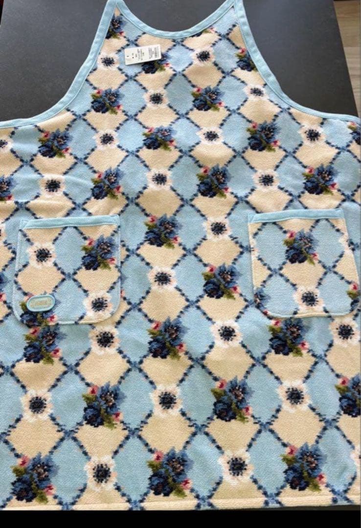 ruka。 フェイラー ハブアラブリーデイ アネモネ 花柄 エプロン