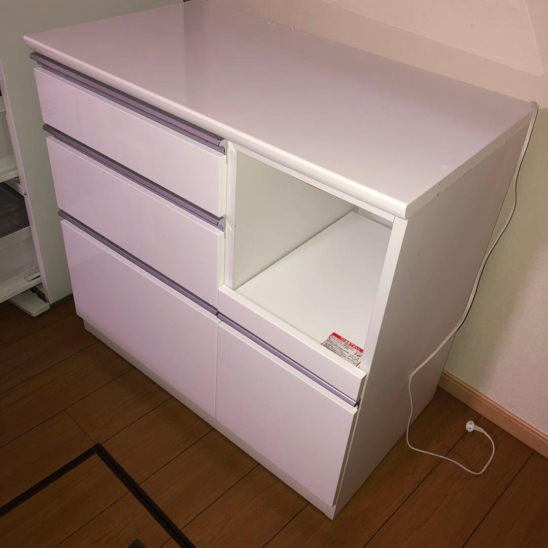 L*P様 ホワイト レンジボード 3段引き出し ニトリさんで、1年前に買いました